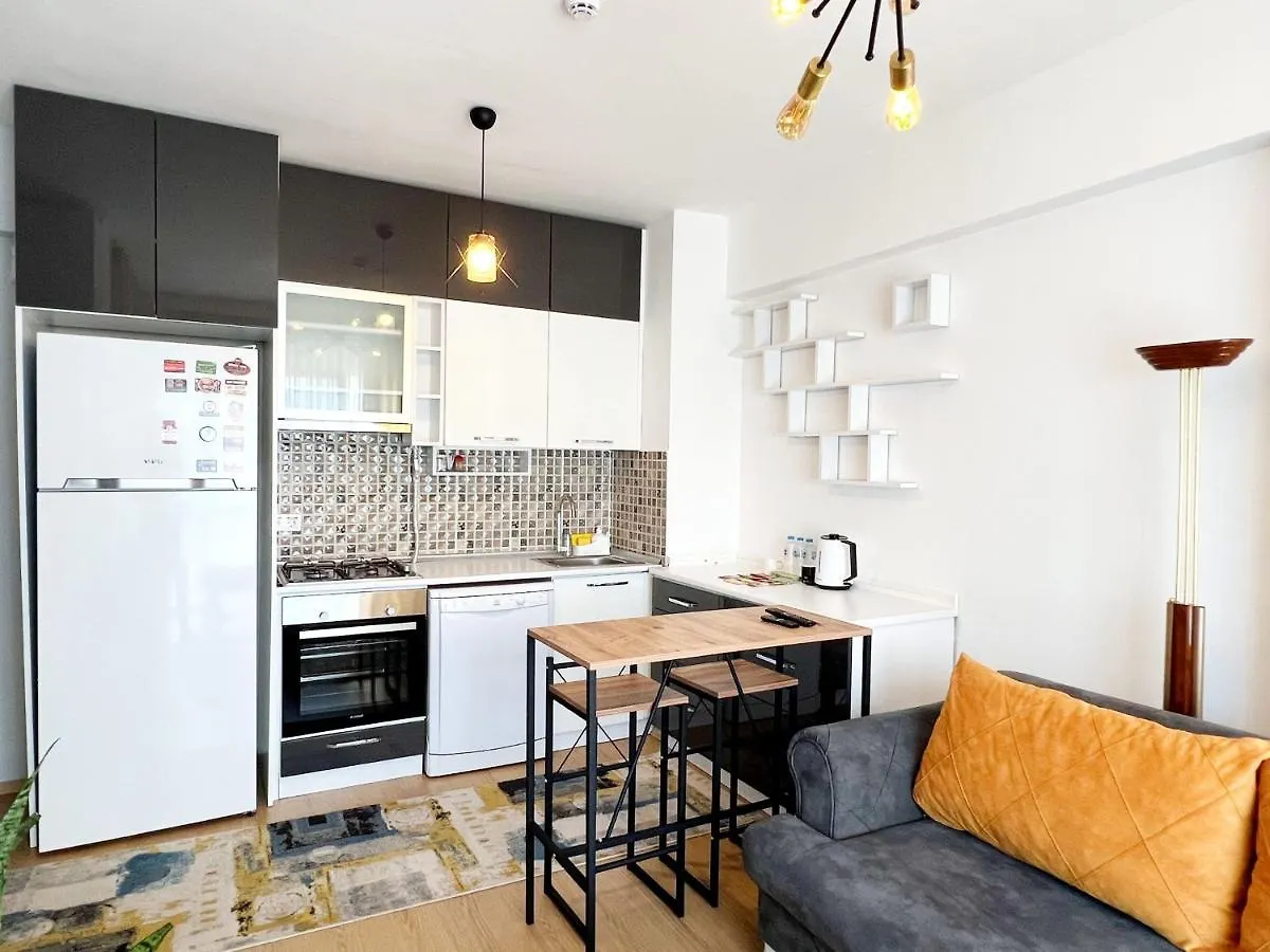Istanbul Bahcesehir 2+1 Lux Residence New Airport And Akbati Mall Apartment