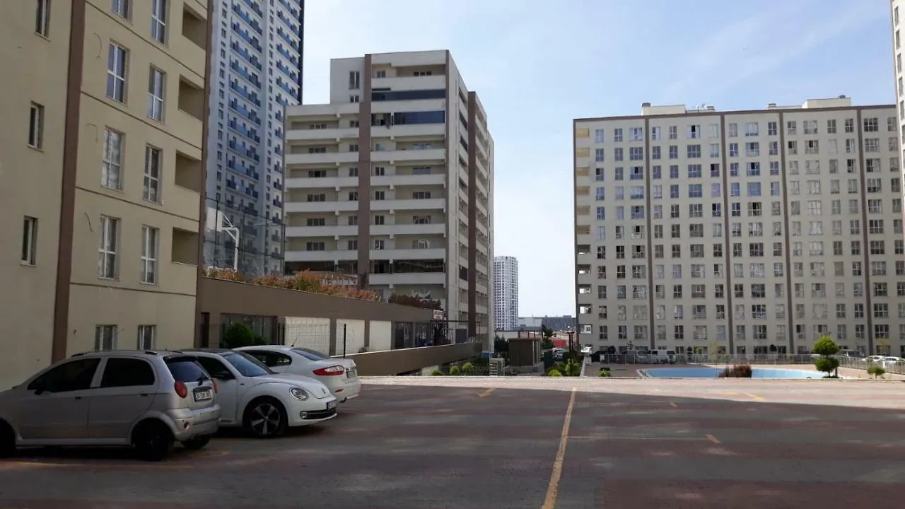 Istanbul Bahcesehir 2+1 Lux Residence New Airport And Akbati Mall Apartment